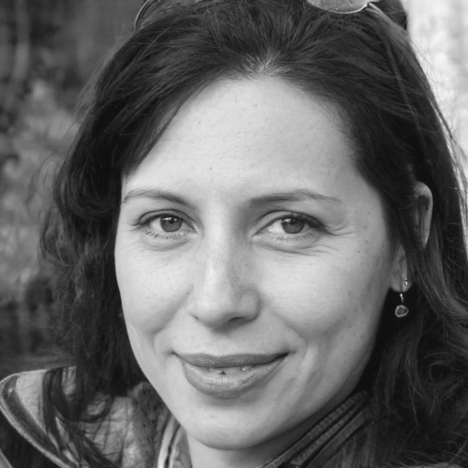 Livia Tănase demonstrating motion capture cleanup